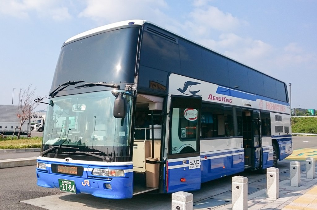 2階建てエアロキングで運行される2015年頃の東京〜名古屋間の高速バス