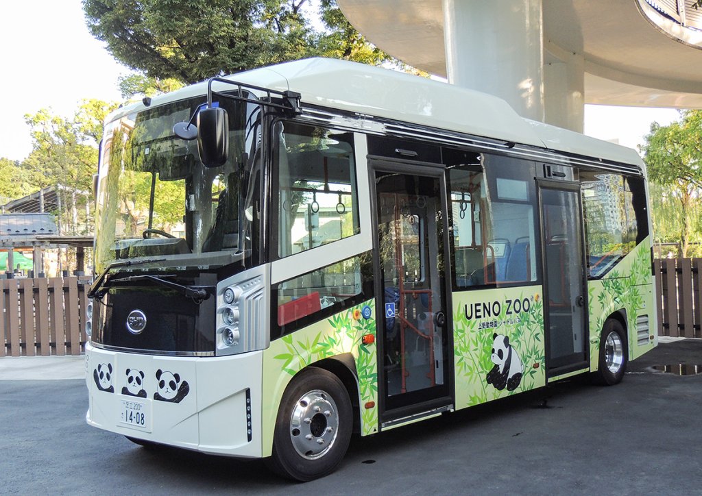 J6による上野動物園のシャトルバス（写真：バスマガジン編集部）