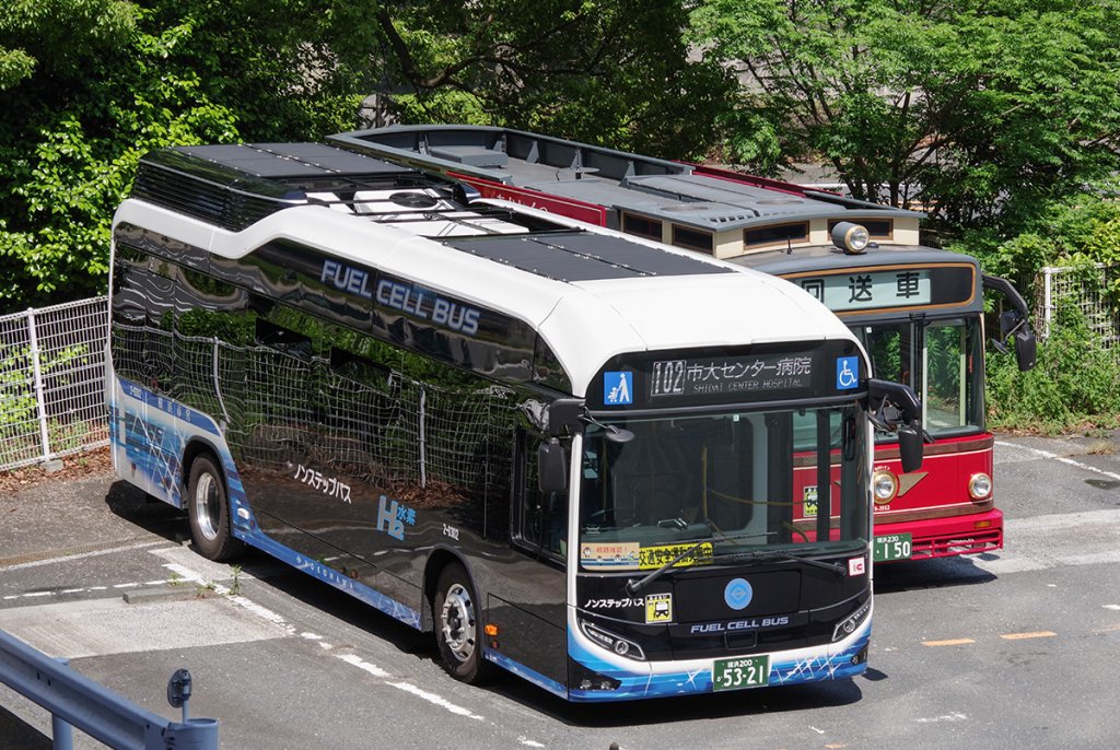 横浜市営バスでは3台体制で燃料電池バスを運行中