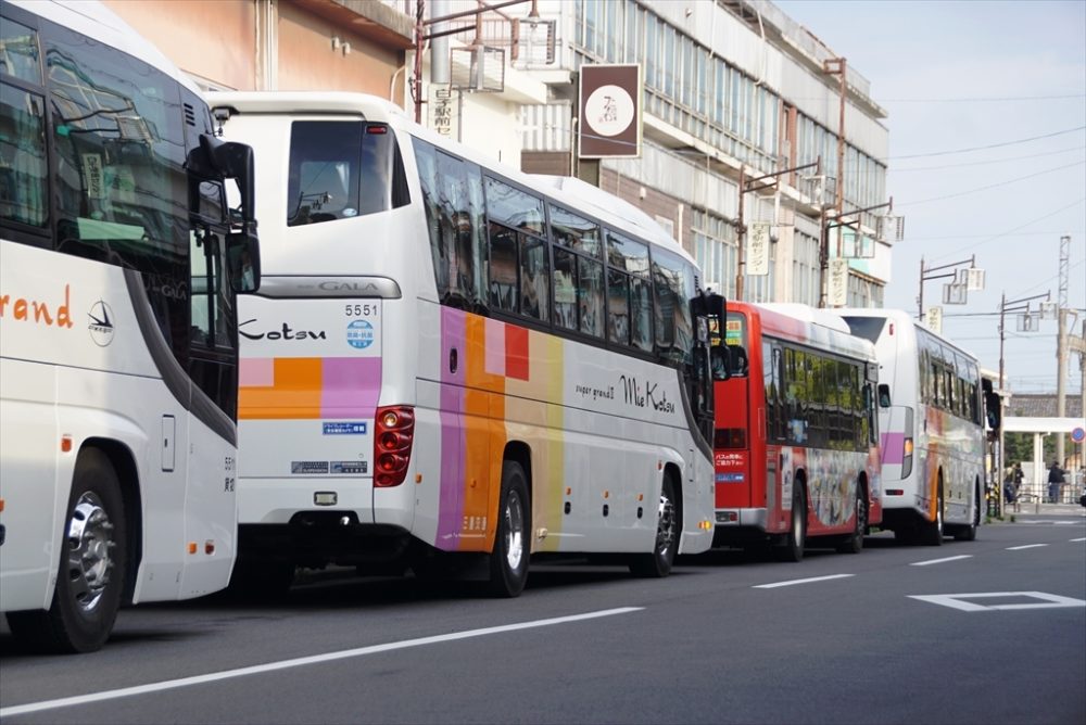 ハイデッカーから路線車まで並ぶ並ぶ！