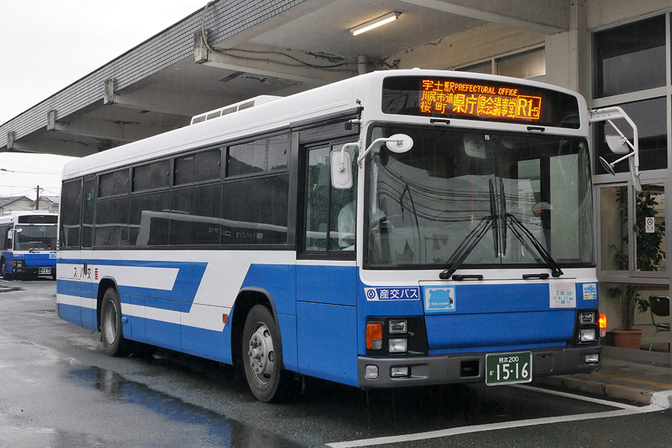 アンカーはこの日はじめての大型車。松橋から県庁行きに乗って熊本中心の桜町バスターミナルへ