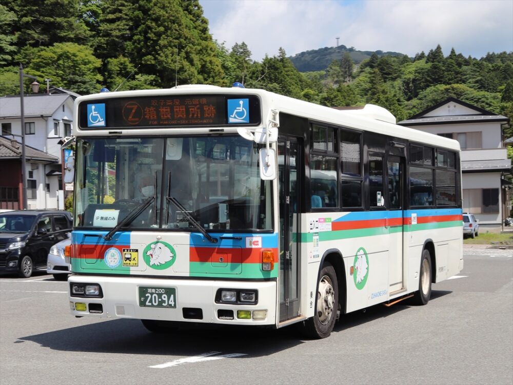 芦ノ湖・十国峠へは伊豆箱根バスの路線バス利用