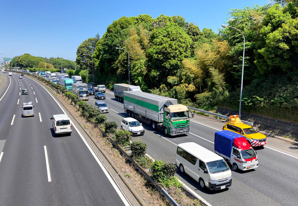 最も幅が広い道といえば高速道路