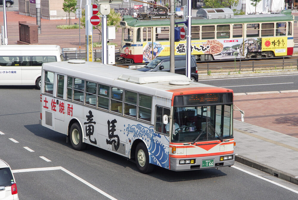 バスが30年を地道に生き続けるのは大変!?