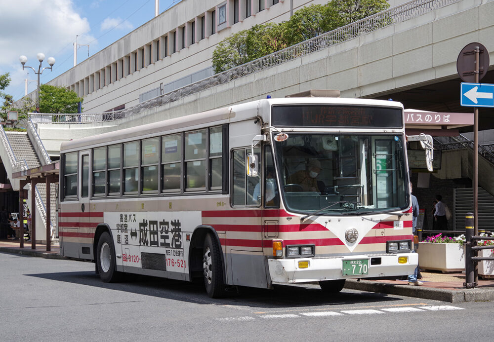 関東自動車のいすゞキュービック U-LV324K（2023.8撮影）