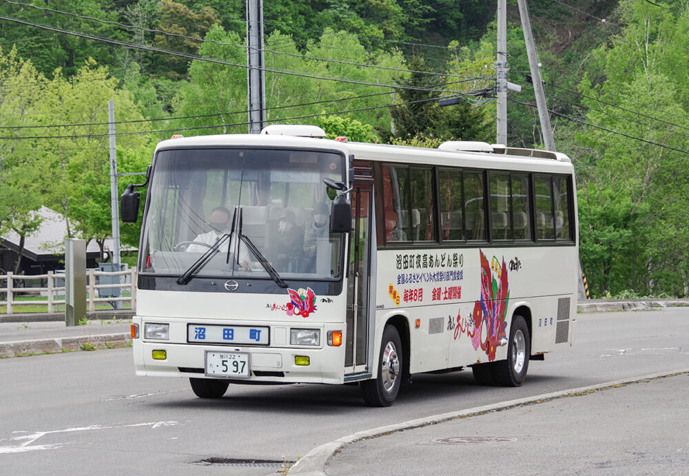 訪問時は2ケタナンバーの日野レインボーRRも合わせて使われていた