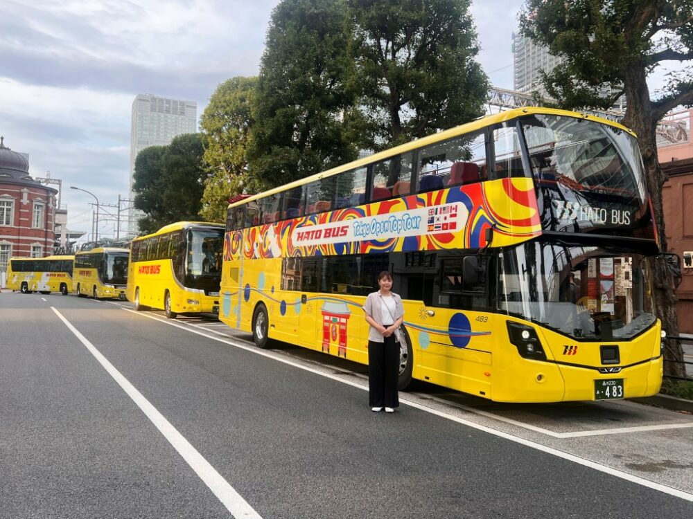 483号車とデザインを担当した野瀬さん