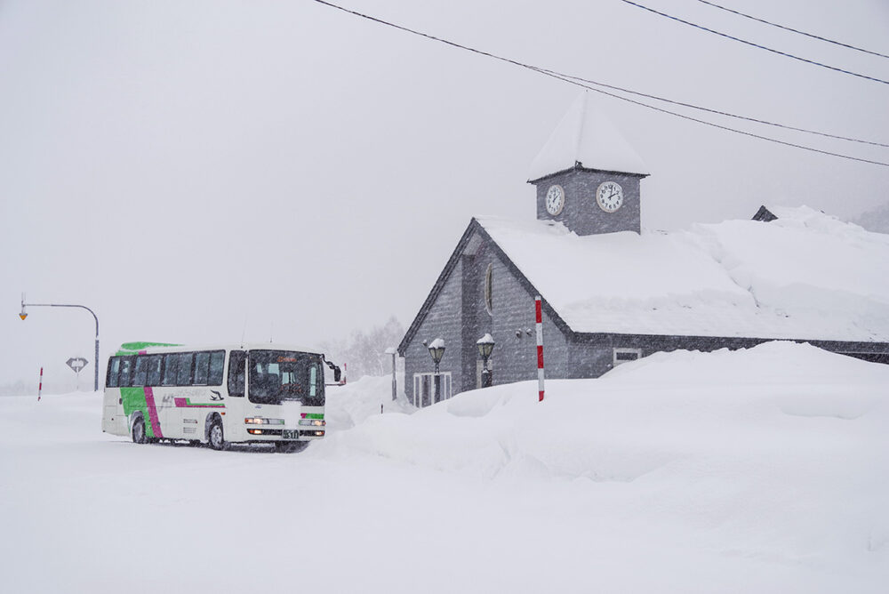 12月半ばの朱鞠内バス停