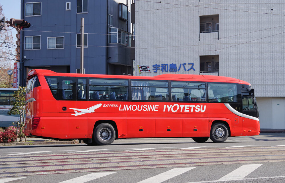 松山空港と市街地を結ぶ伊予鉄リムジンバス