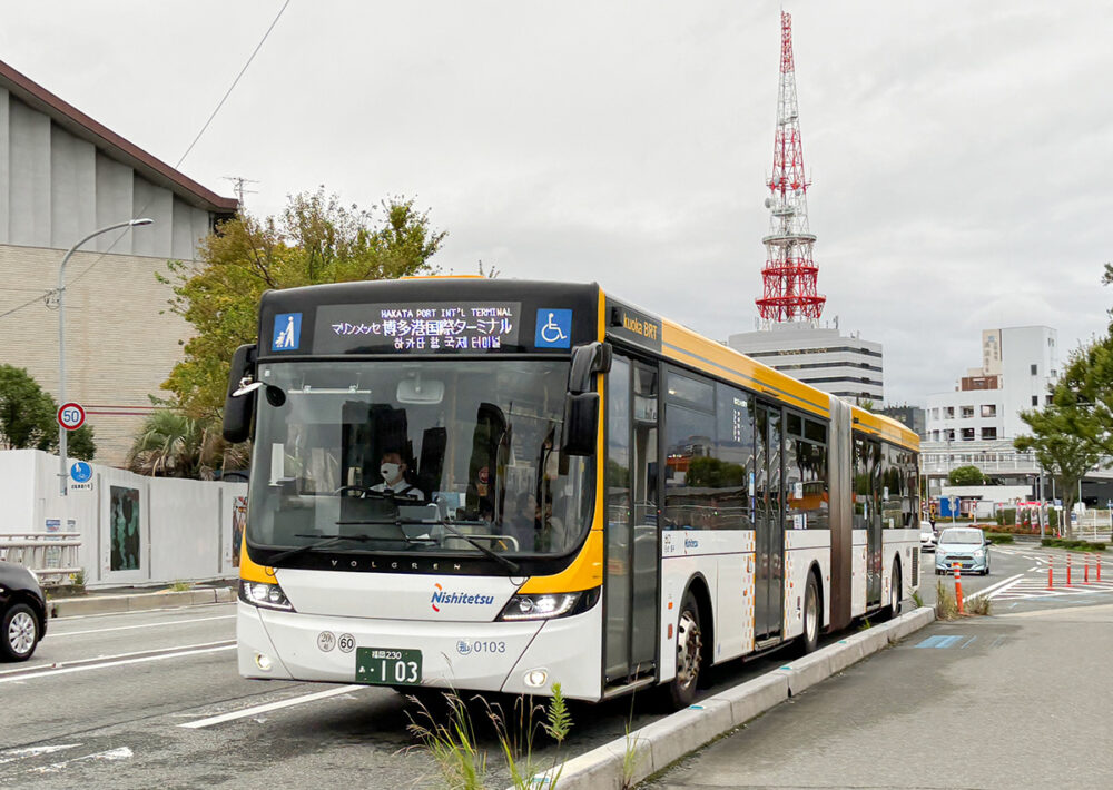 Fukuoka BRTで活躍中のボルグレン／スカニア製連節バス