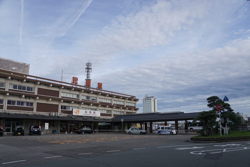 乗りバスの起点となる松阪駅