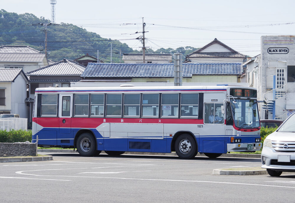 平成時代のいすゞキュービックが令和を走る