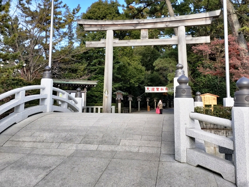 御祈祷では日本一のパワースポット!!　そしてバスで神社の直近まで行けるぞ！