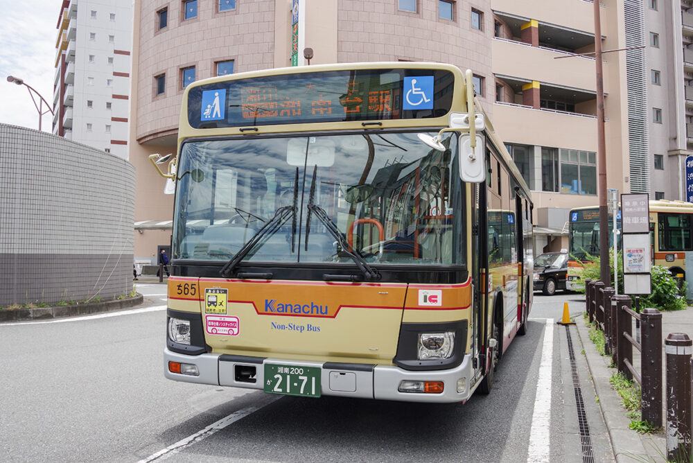 ジェイ・バスの車といえばこの顔!