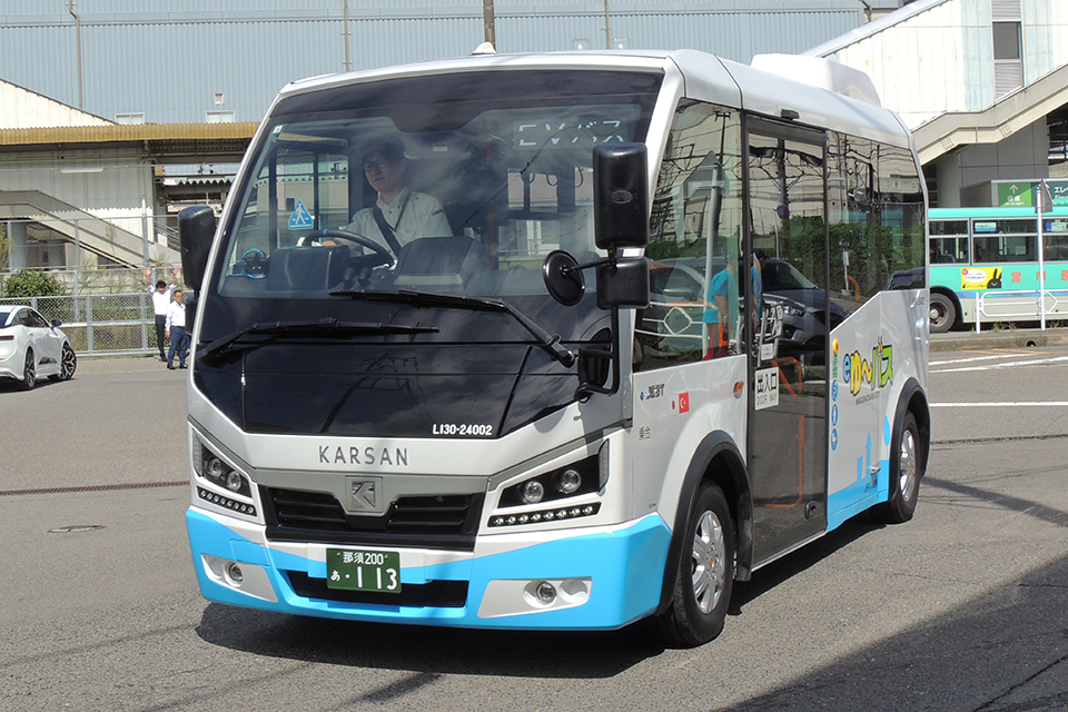 那須塩原市のカルサンe-JESTは、その名も［eゆーバス］。式典後の試乗を終え、いよいよ実稼働デビューだ!!