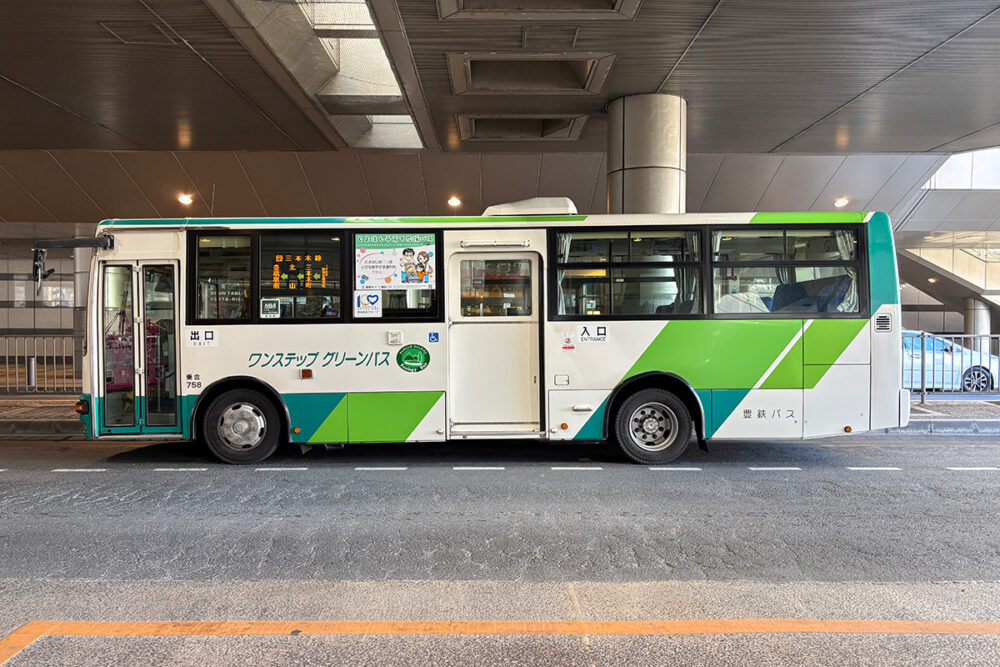全長9mの「中型バス」……“9 m車”なんて呼ばれることもあるけど実は9mより短いってマジ!?