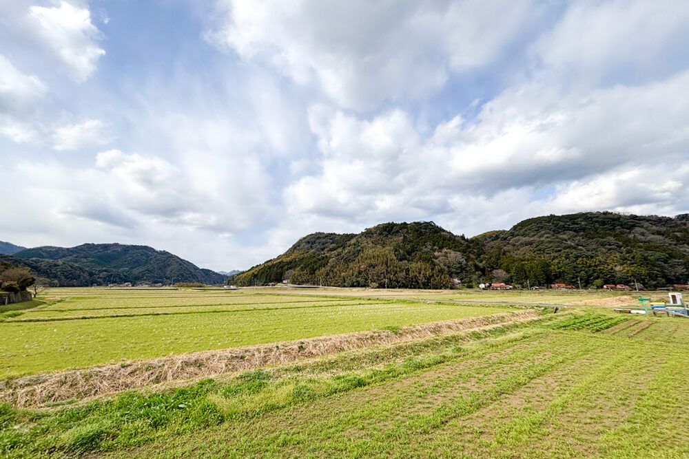 終点感あふれる小島バス停周辺