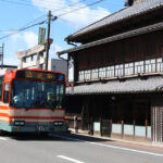 「小湊鐡道バス部」は大多喜にあった「大屋旅館自動車部」と「夷隅人車軌道」をルーツとして現在の発展を遂げた