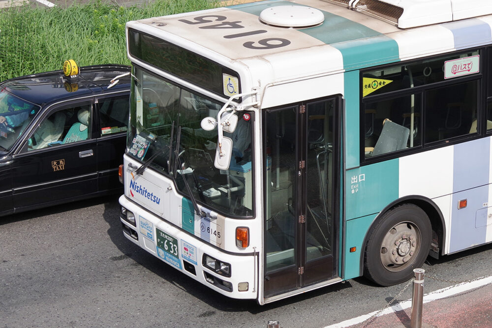 西工96MC車体のうち、フロントガラス下部に段差のあるタイプが「B-II」