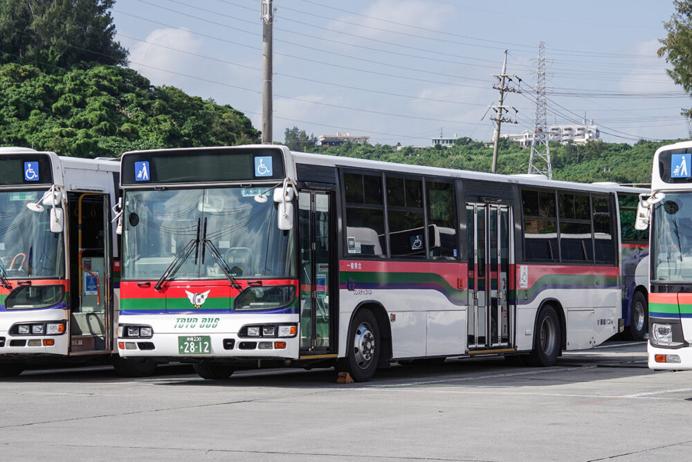 東陽バス（沖縄県）の日野ブルーリボンシティ（以下BRC）ディーゼル仕様。2024年撮影