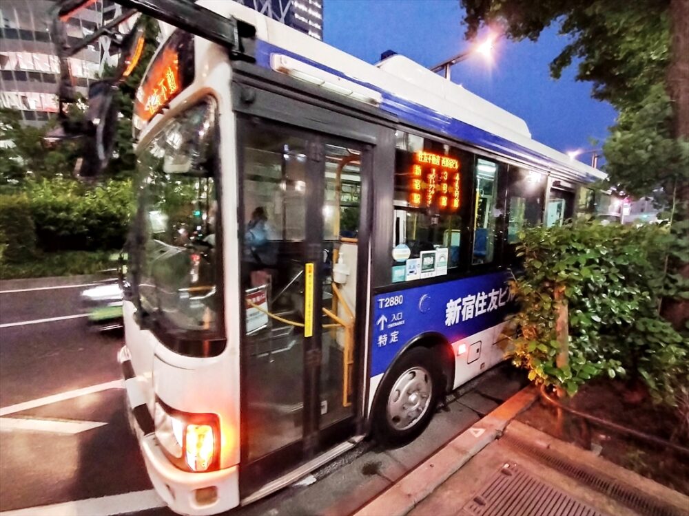 記者がリタイヤ後は教官が一人で運転して帰庫した…