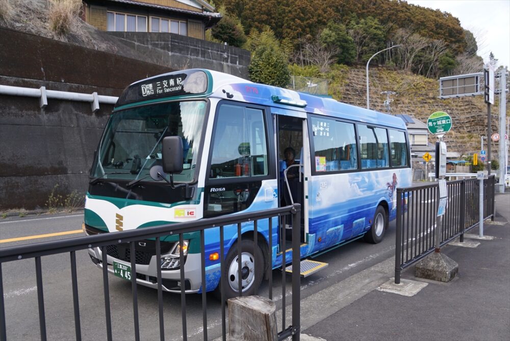方向幕はLEDで外部ステップ付きローザ