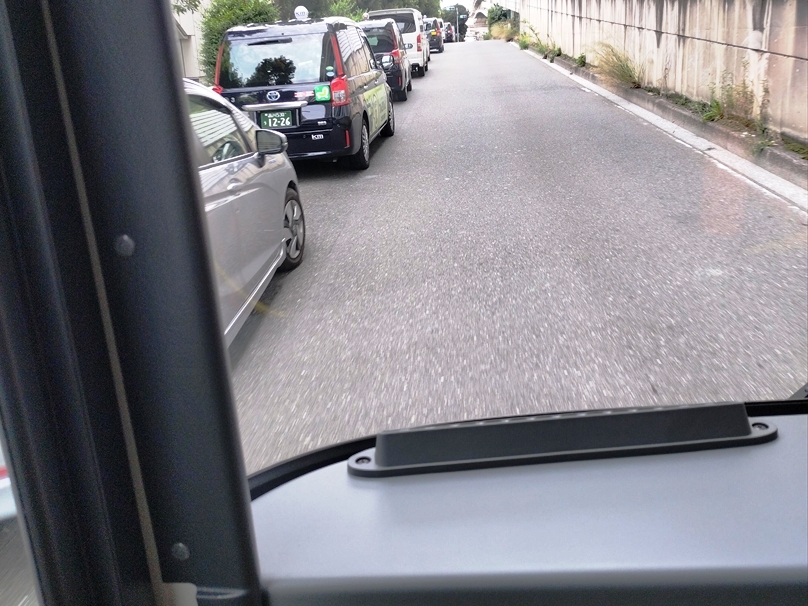 タクシーも休憩場所を求めて大変