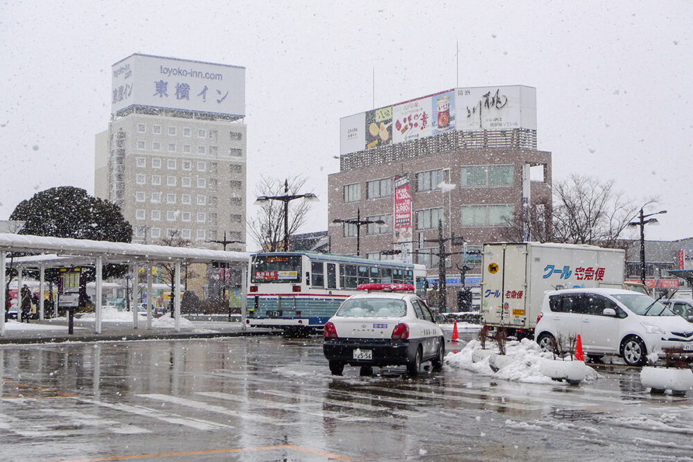 八戸駅前のバスターミナルは2009年の時点で既に整備されていた