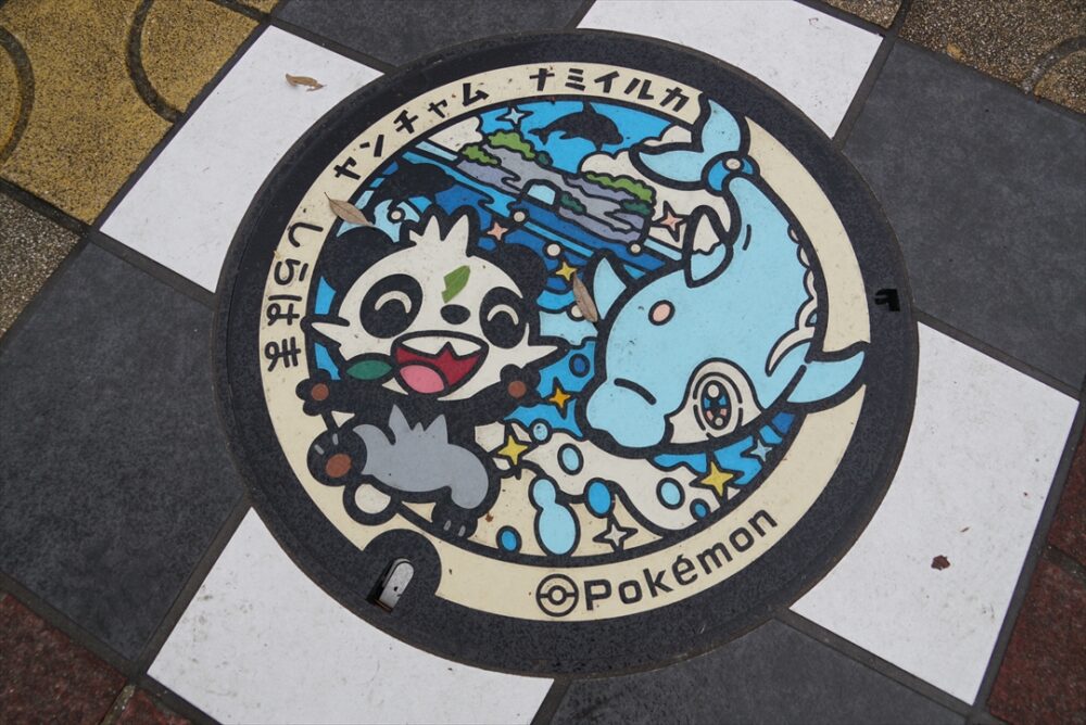 マンホールも…