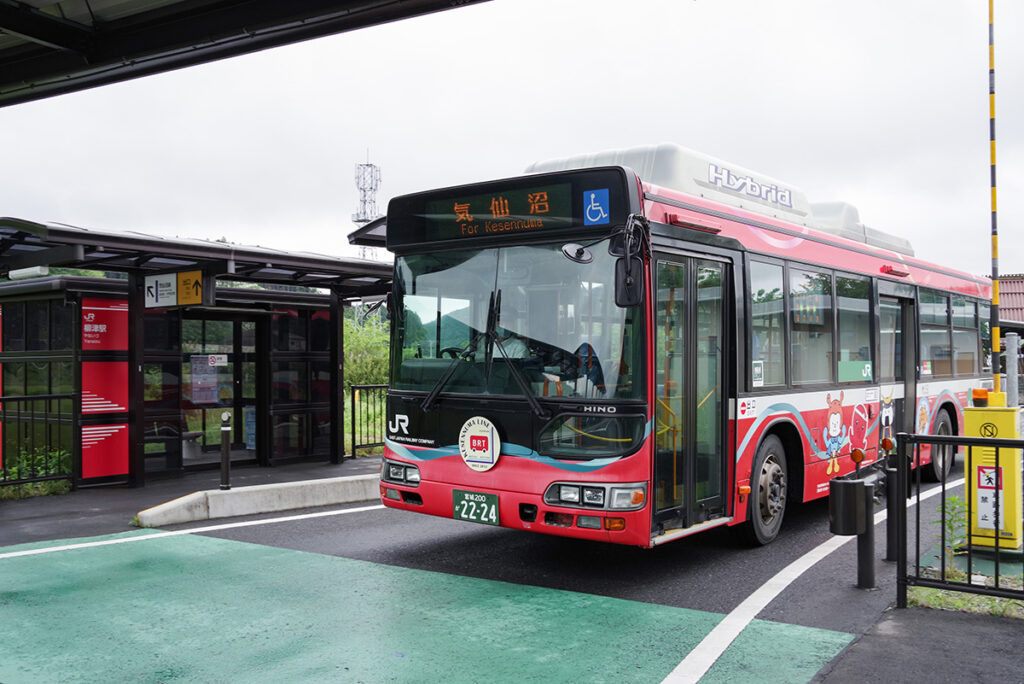 柳津駅のBRT乗り場にブルーリボンシティHBが入る