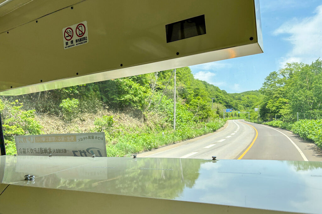 521系統にはなかなか本格的な峠越えの区間がある