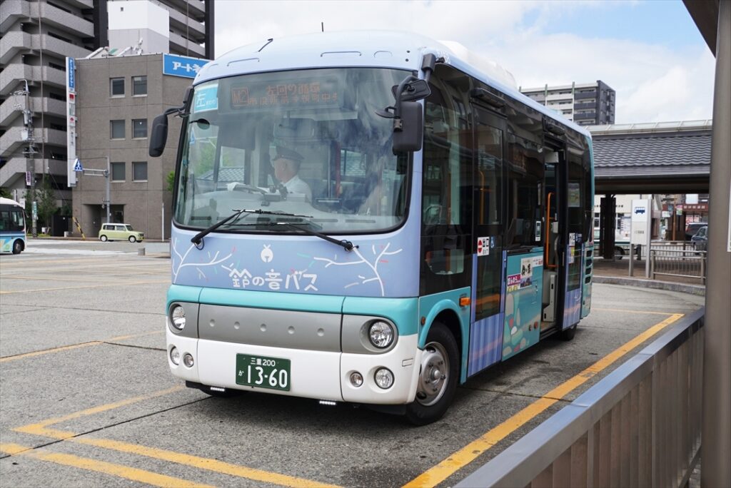 全国どこの小中学校でも参加OKだと!?　「松阪市営バスフリーライドキャンペーン」実施中!!