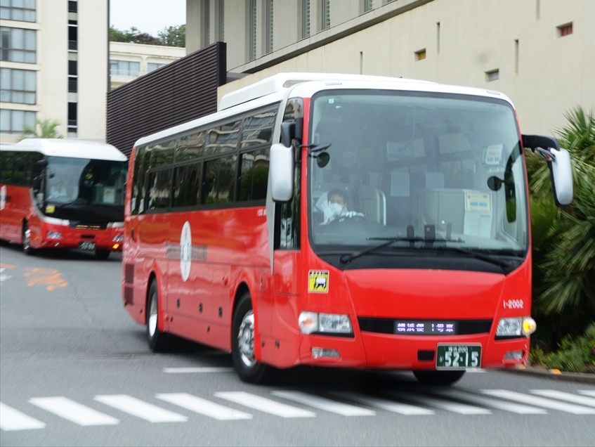 取材日は宿泊客が多く横浜市営は2台建てでの運行だったようだ