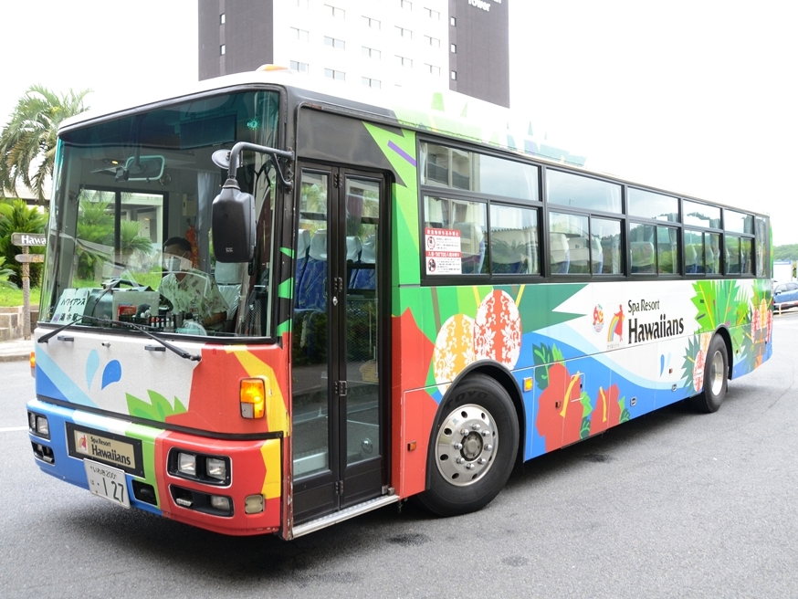 スパリゾートハワイアンズで昼の新しいショー『Aloha mai～ようこそ～』を開催！　そしてなんと西工車が出現しただと!?