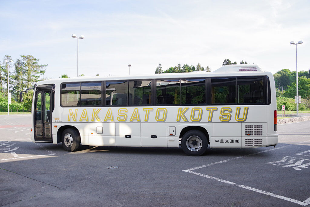 中型汎用車による代行バスは三厩駅まで足を伸ばす