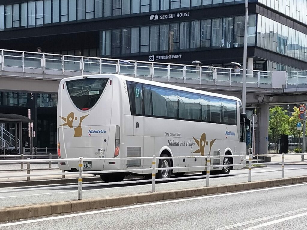 【令和7年9月のバス占い付き】新宿からバス1本で行く実績あるパワスポだと？　行き方完全ガイド！