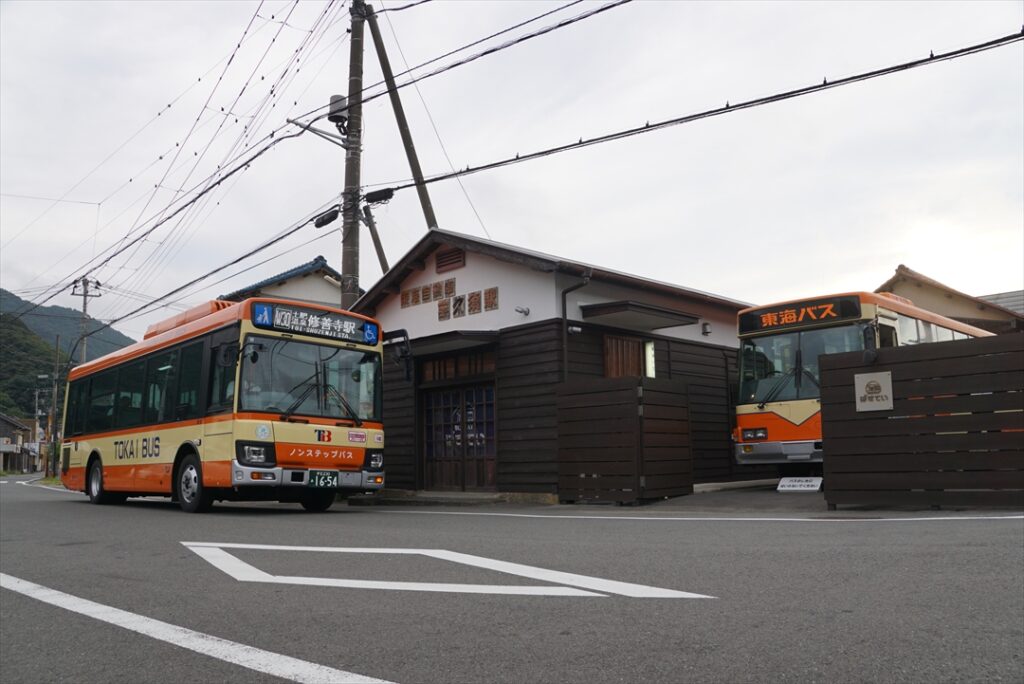東海バスの「ばすてい」に泊まると何ができる？　一般向的なよいこの正しい利用方法だと!?