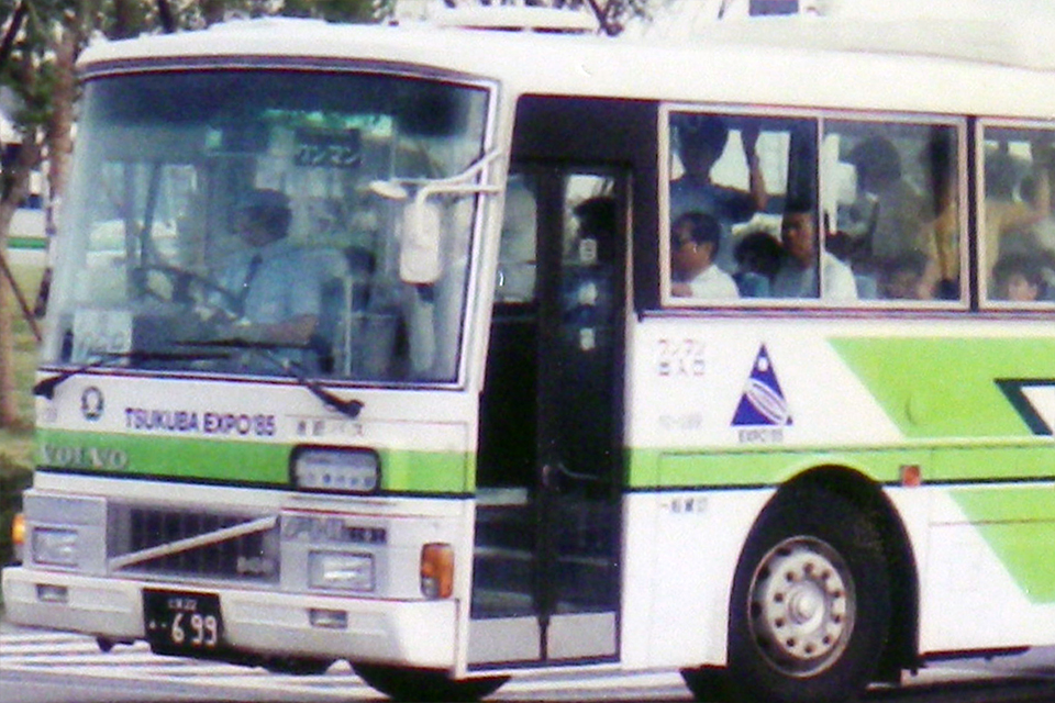 トレーラーでも牽引車でもない不思議なバス……そもそも連節バスの定義ってなんなん？