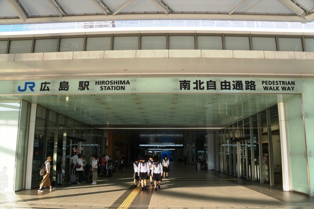 ダイヤ改正により西条や広島といった山陽線の駅に接続することにより活動エリアが広がるメリットがある