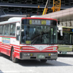 新しくなったのは路面電車だけではない…だと!?　広島駅のバス乗り場でバスを観察してみた