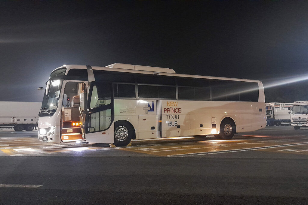 安さの秘密は4列シート?　格安夜行高速バスの乗り心地って実際のところはどうなんすか!?