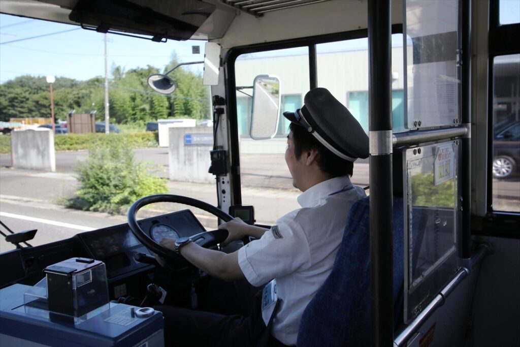 当然だがJRバス関東の社員が運転して新白河駅にお出迎えの仕業？
