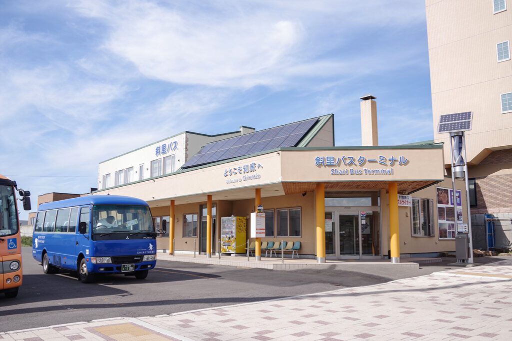 斜里バスターミナルで3時間ほどバス待ち