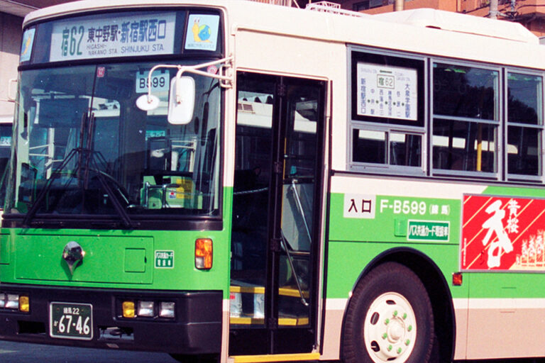 試行錯誤で培われてきた日本のバスの排気ガス浄化システムが凄すぎる!!