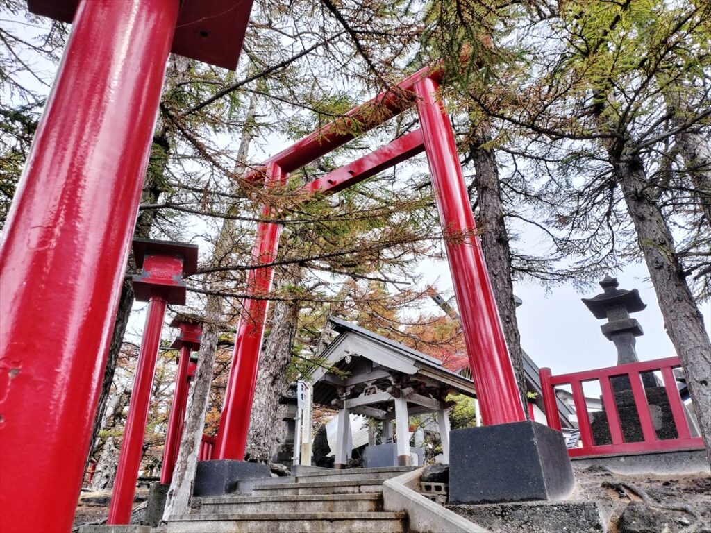 階段を上る数は少ないので普通に歩いて問題はない