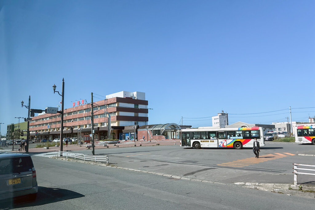 釧路駅前バスターミナルを経由して市内を後に