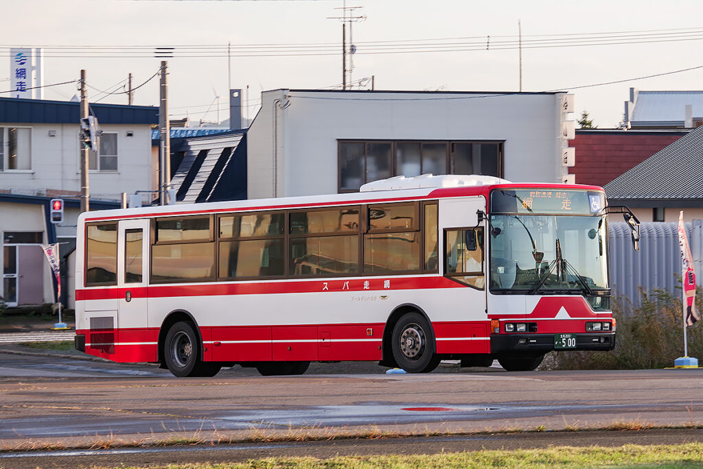 最初からいて最後まで残ったバスだと? 国鉄線代替バスの残り香を今に伝える「網走バス 常呂線」