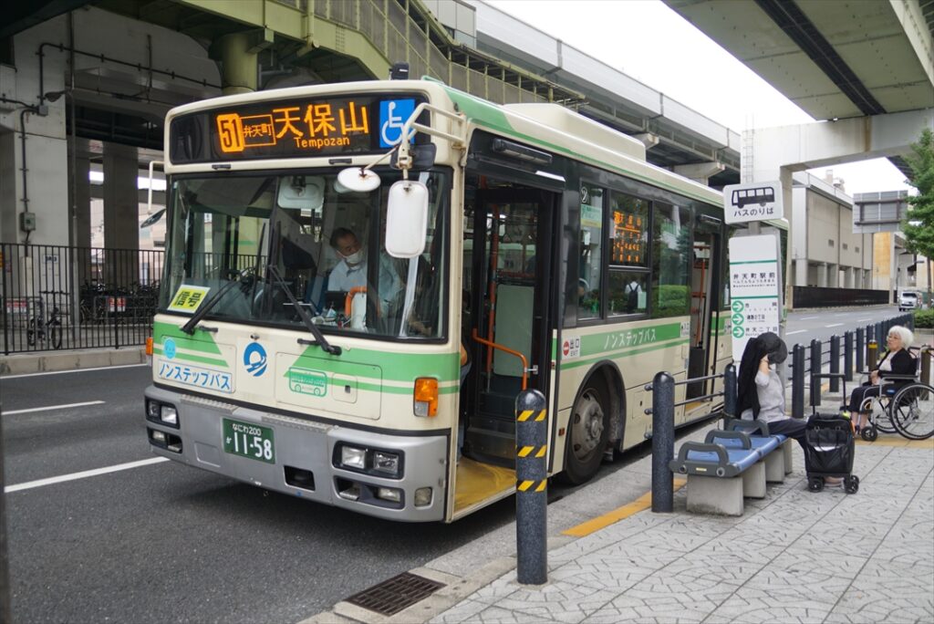 弁天町は路線バスにとってもターミナル的な存在