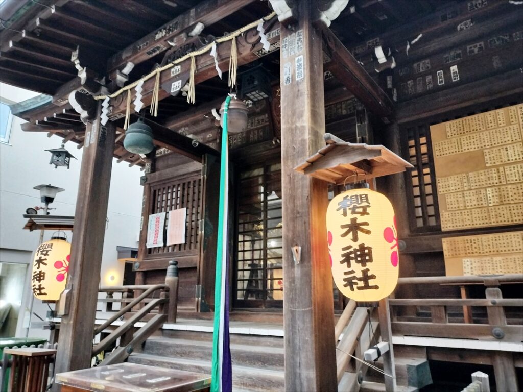 神社と寺院とでは考え方が異なるが通じるものはある