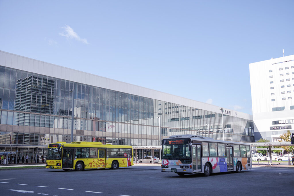 バスウォッチだけでも楽しい旭川駅前のバスターミナル